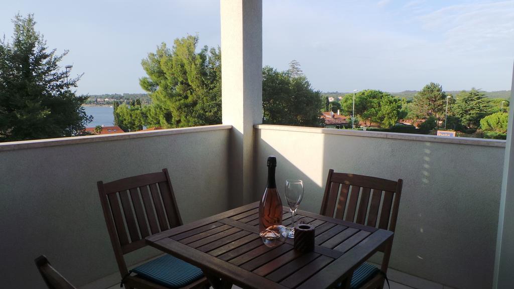Apartments Henc Novigrad  Exterior photo
